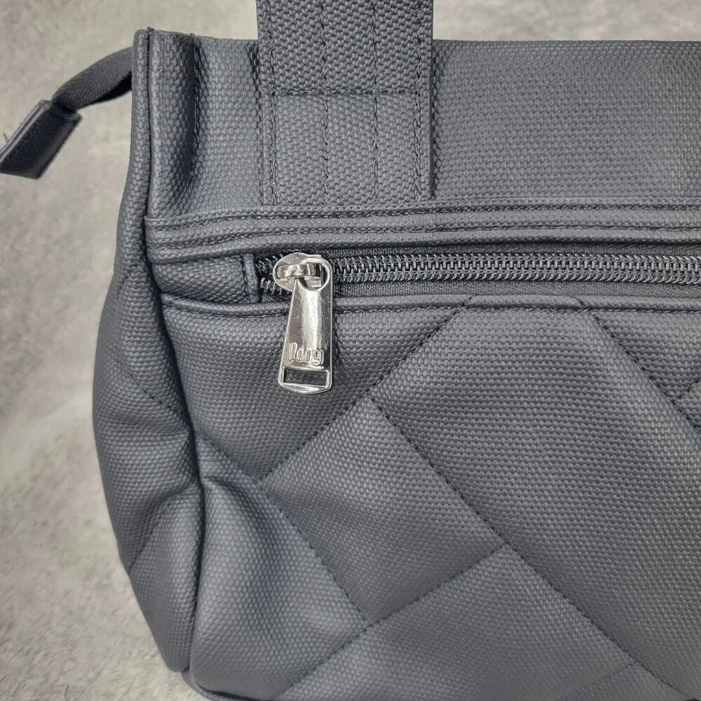 lug compact quilted